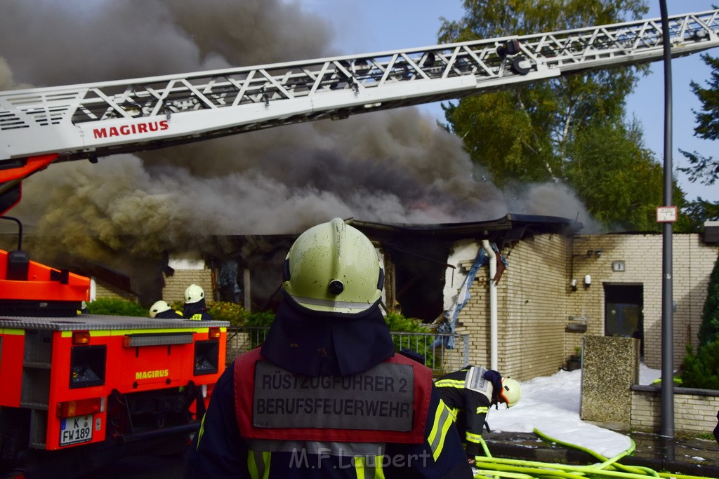 Feuer 2 Y Explo Koeln Hoehenhaus Scheuerhofstr P0101.JPG - Miklos Laubert